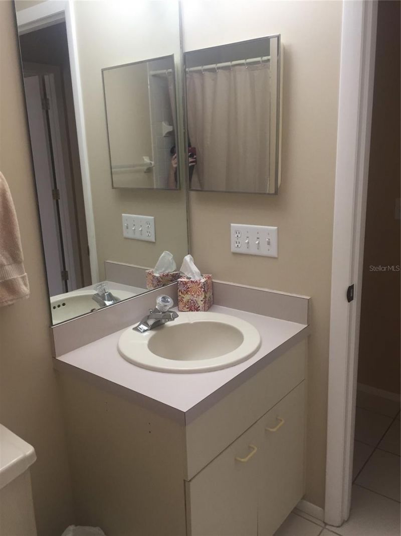5025 82nd Way E, Sarasota, FL 34243 Photo
