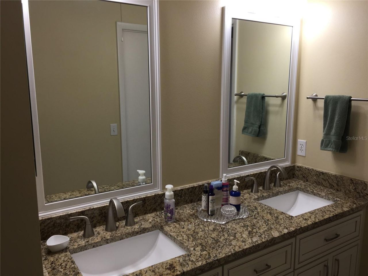5025 82nd Way E, Sarasota, FL 34243 Photo