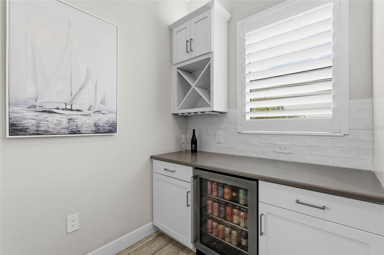 733 Tailwind Place, Sarasota, FL 34240 Photo
