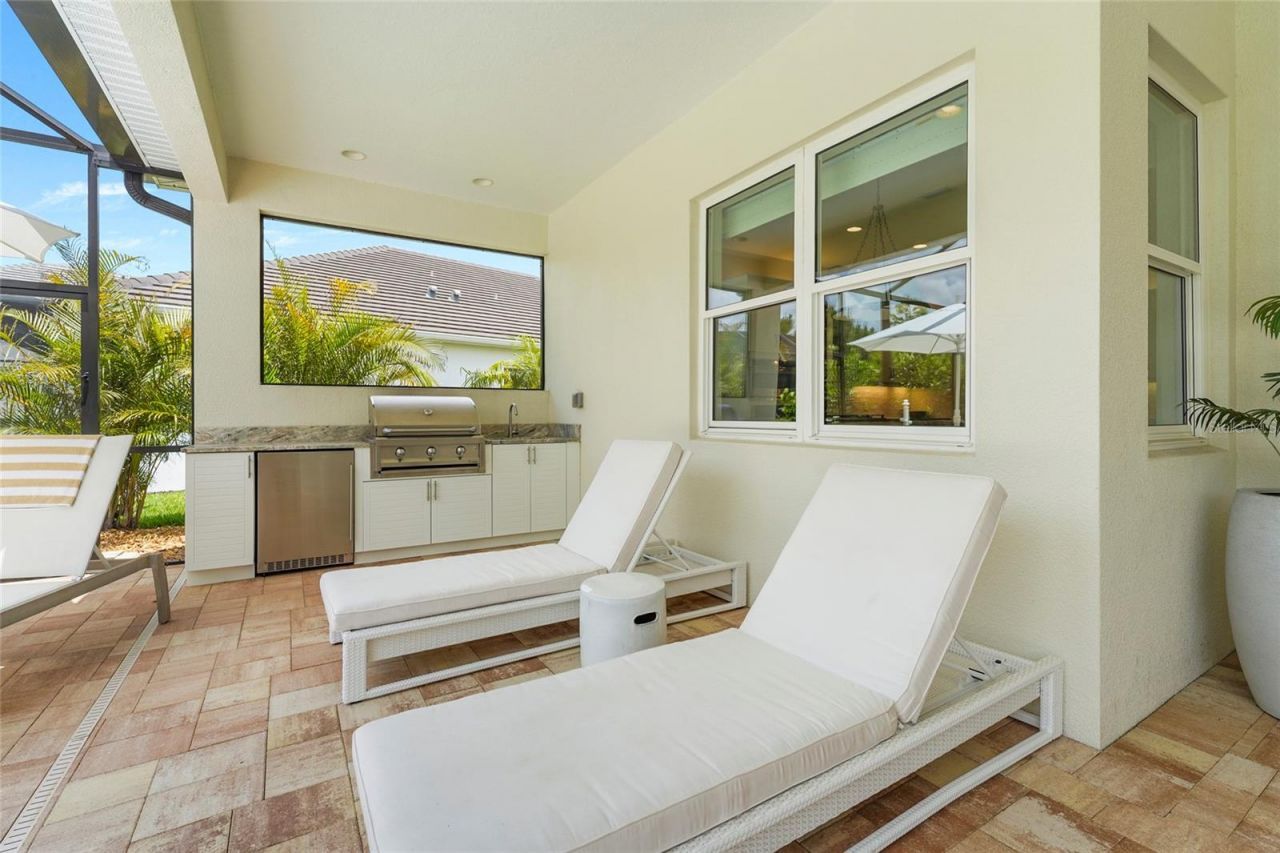 733 Tailwind Place, Sarasota, FL 34240 Photo