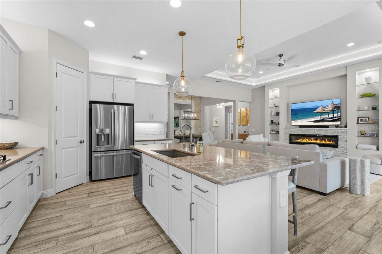 733 Tailwind Place, Sarasota, FL 34240 Photo