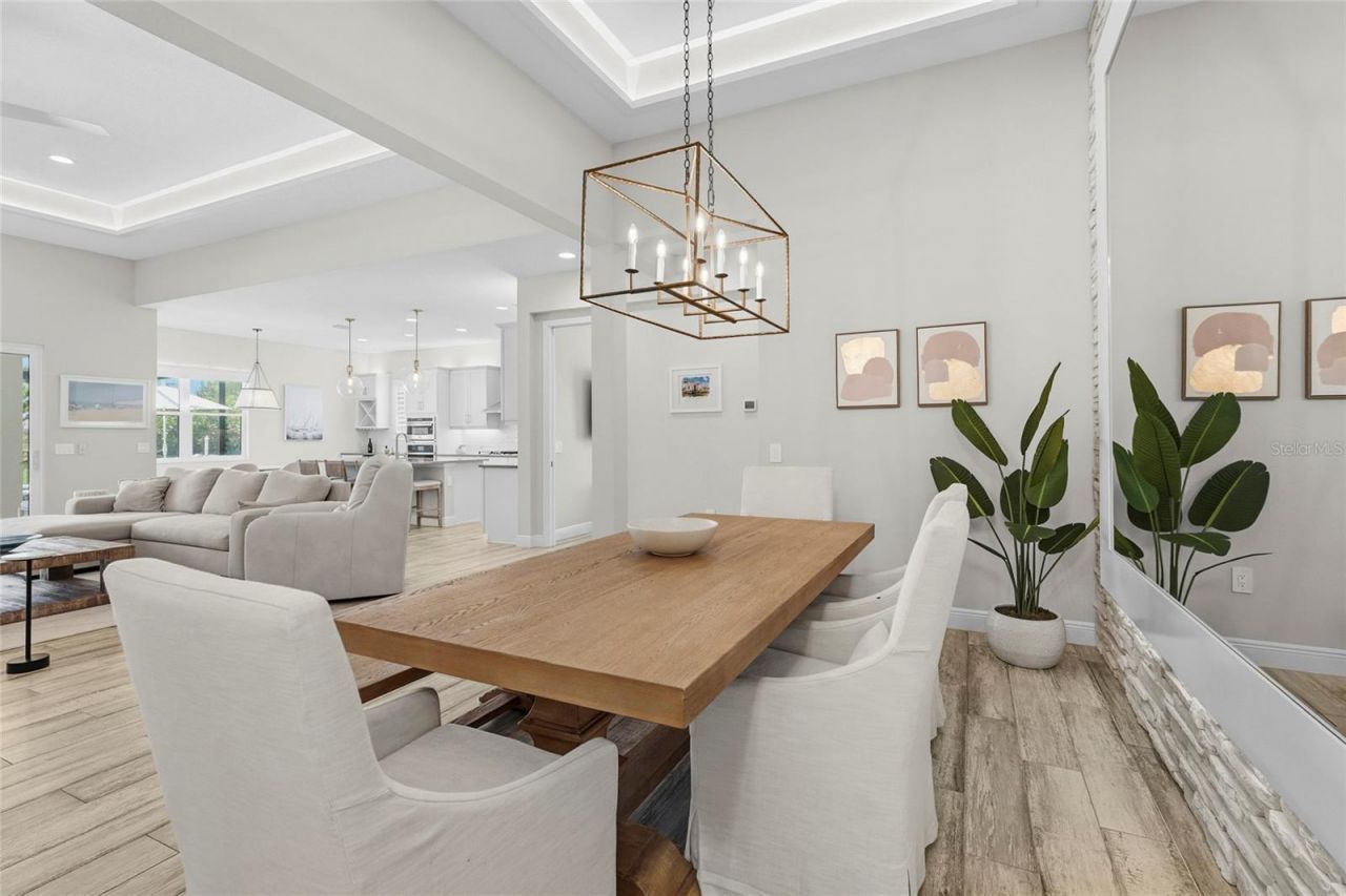 733 Tailwind Place, Sarasota, FL 34240 Photo