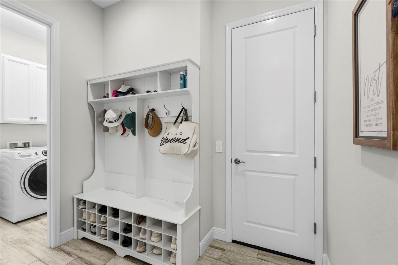 733 Tailwind Place, Sarasota, FL 34240 Photo