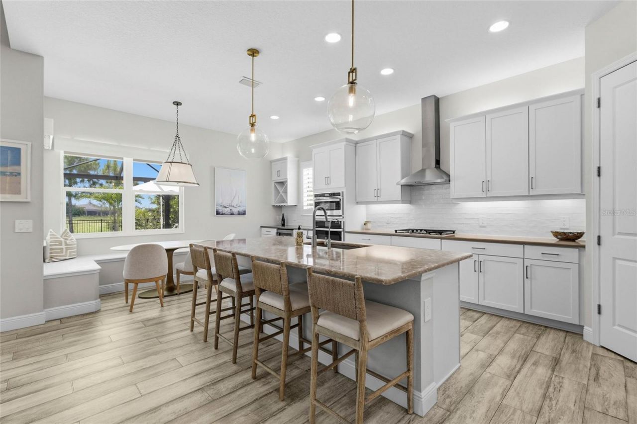 733 Tailwind Place, Sarasota, FL 34240 Photo