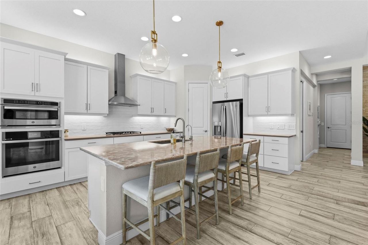 733 Tailwind Place, Sarasota, FL 34240 Photo