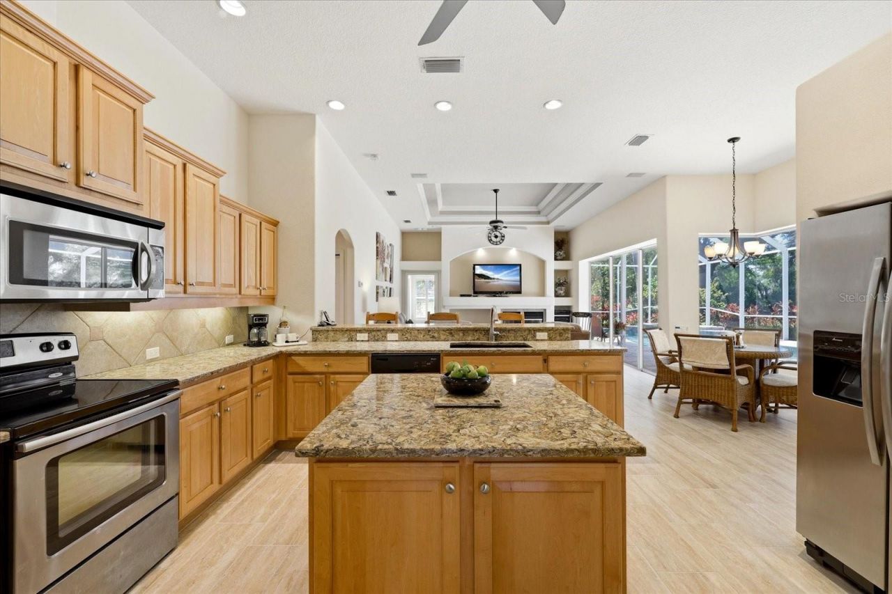 10010 Cherry Hills Avenue Circle, Bradenton, FL 34202 Photo