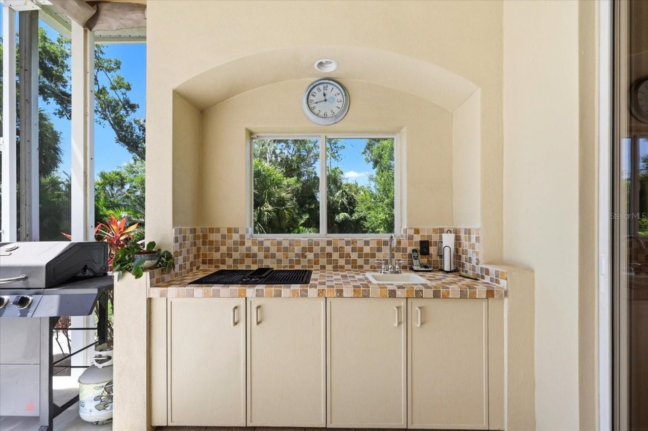 10010 Cherry Hills Avenue Circle, Bradenton, FL 34202 Photo