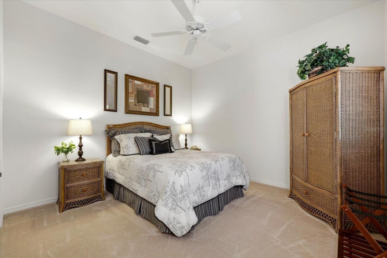 10010 Cherry Hills Avenue Circle, Bradenton, FL 34202 Photo