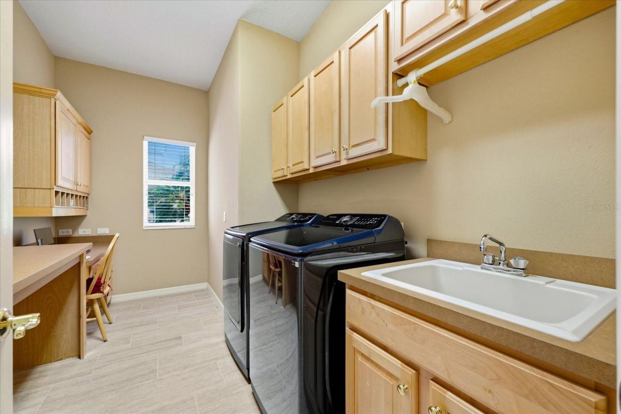 10010 Cherry Hills Avenue Circle, Bradenton, FL 34202 Photo