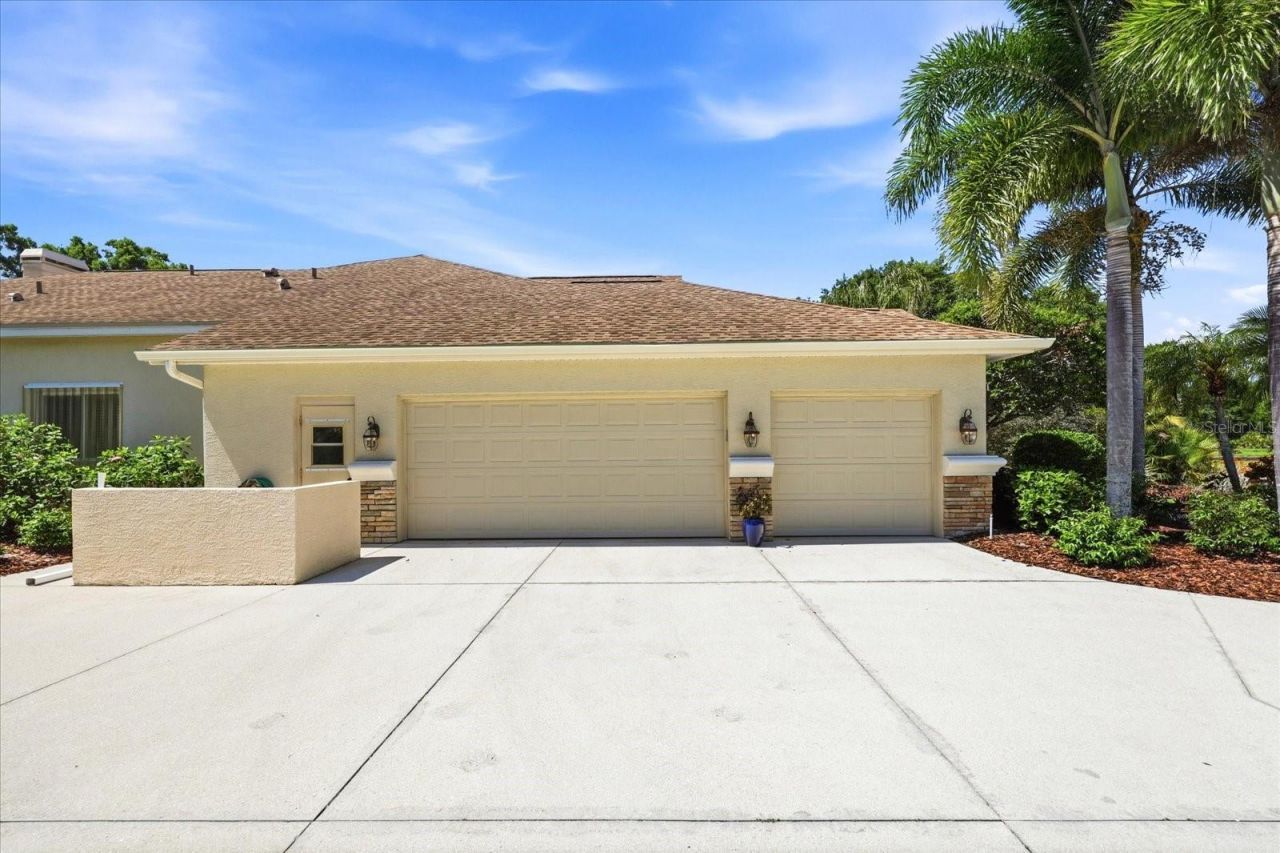 10010 Cherry Hills Avenue Circle, Bradenton, FL 34202 Photo
