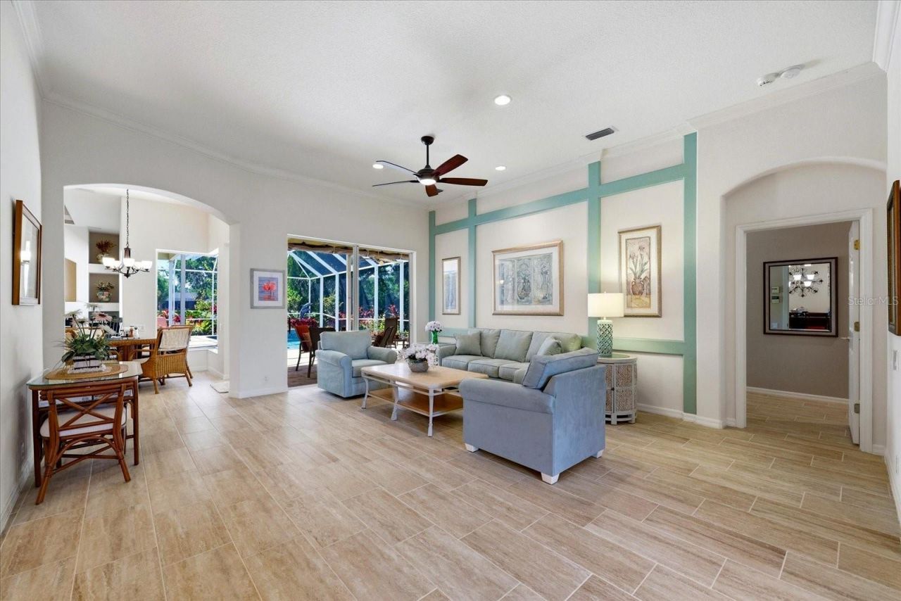 10010 Cherry Hills Avenue Circle, Bradenton, FL 34202 Photo