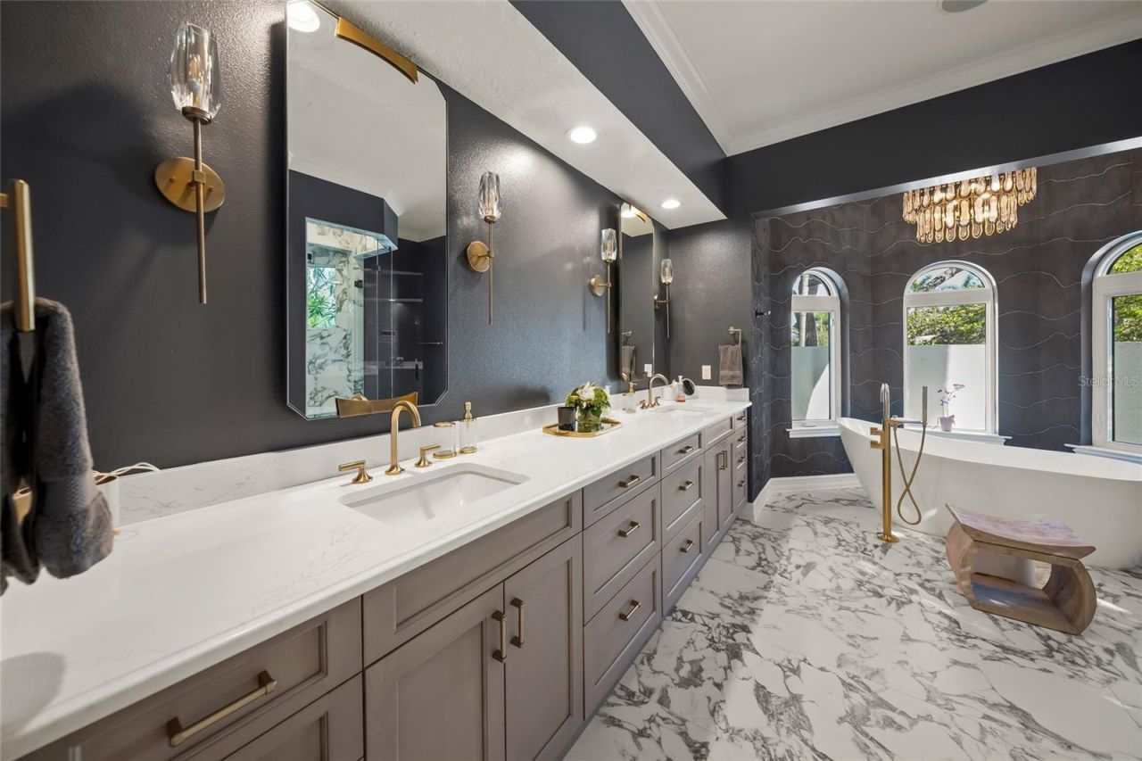1451 Rebecca Lane, Sarasota, FL 34231 Photo