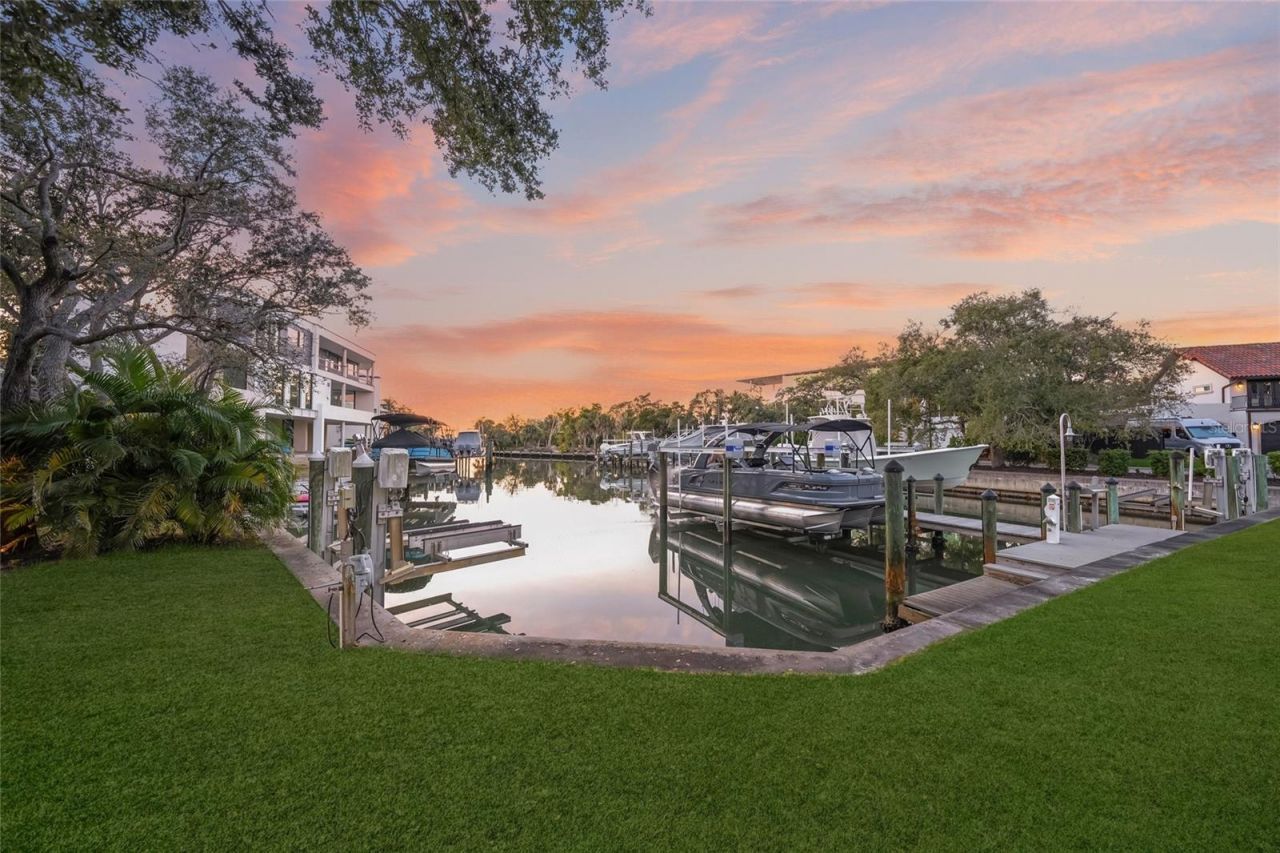 1451 Rebecca Lane, Sarasota, FL 34231 Photo