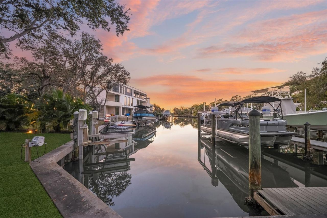 1451 Rebecca Lane, Sarasota, FL 34231 Photo