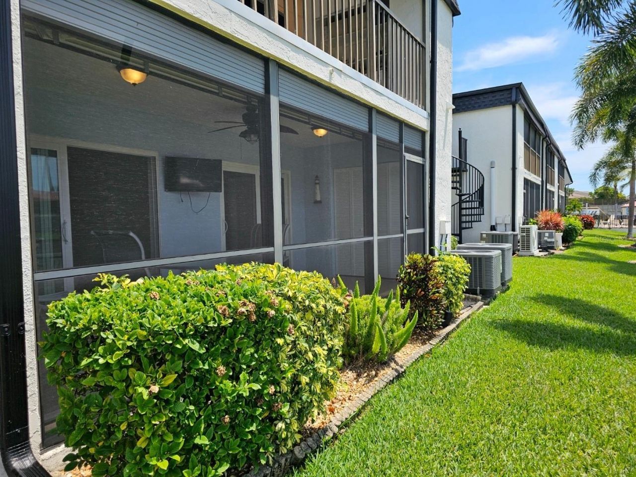 4722 SE 1st Place , Unit 5, Cape Coral, FL 33904 Photo
