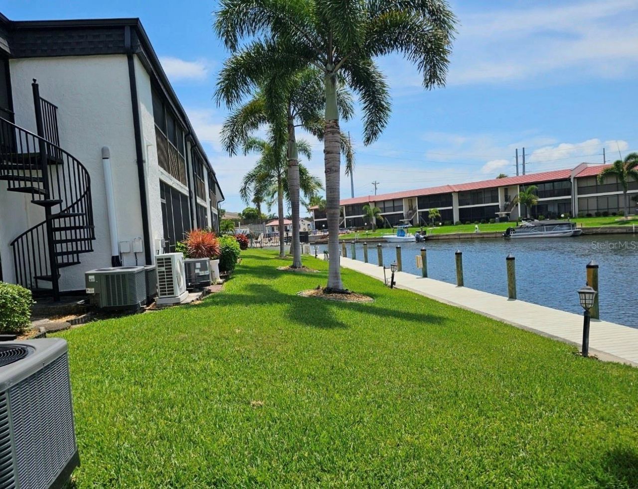 4722 SE 1st Place , Unit 5, Cape Coral, FL 33904 Photo
