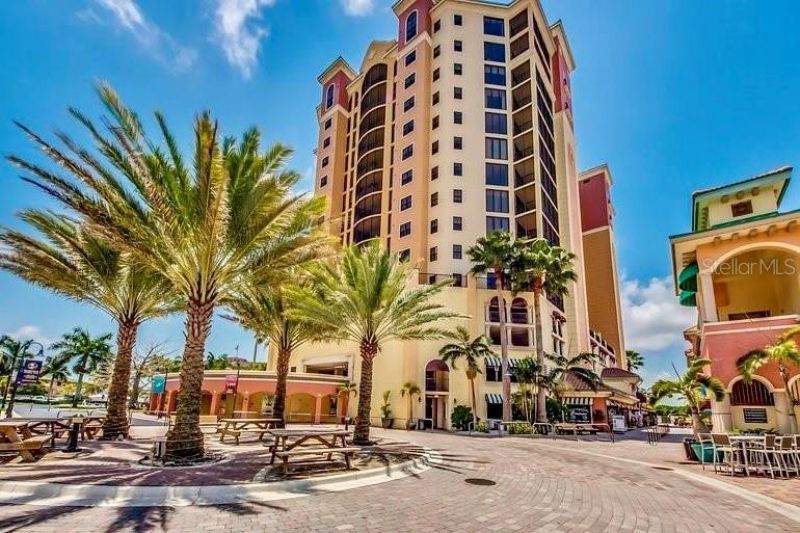 4722 SE 1st Place , Unit 5, Cape Coral, FL 33904 Photo
