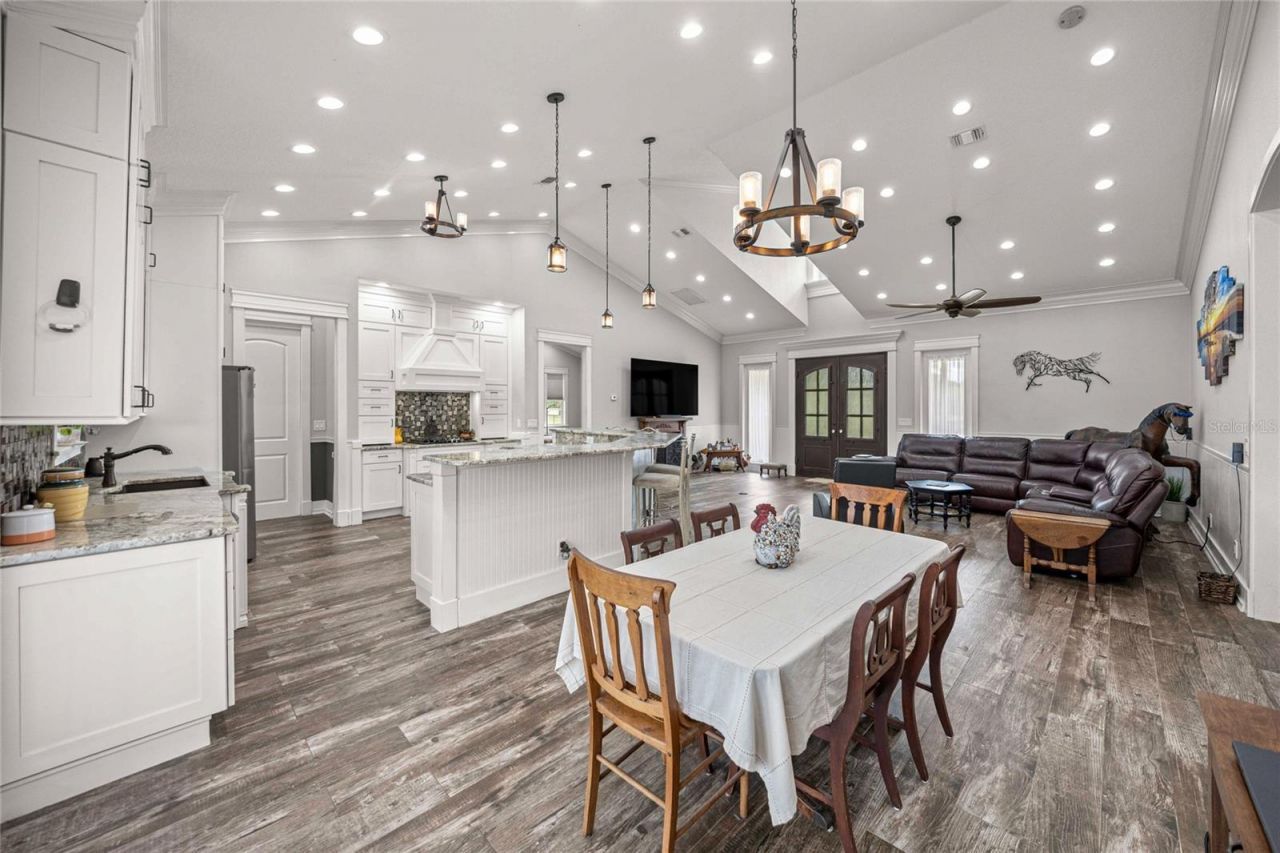 16248 SE Highway 42 , Weirsdale, FL 32195 Photo
