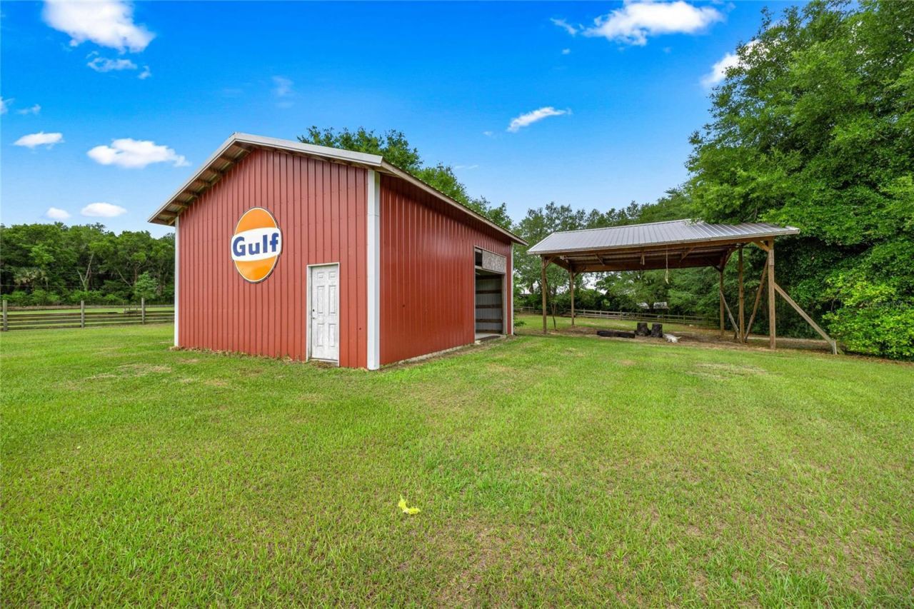 16248 SE Highway 42 , Weirsdale, FL 32195 Photo