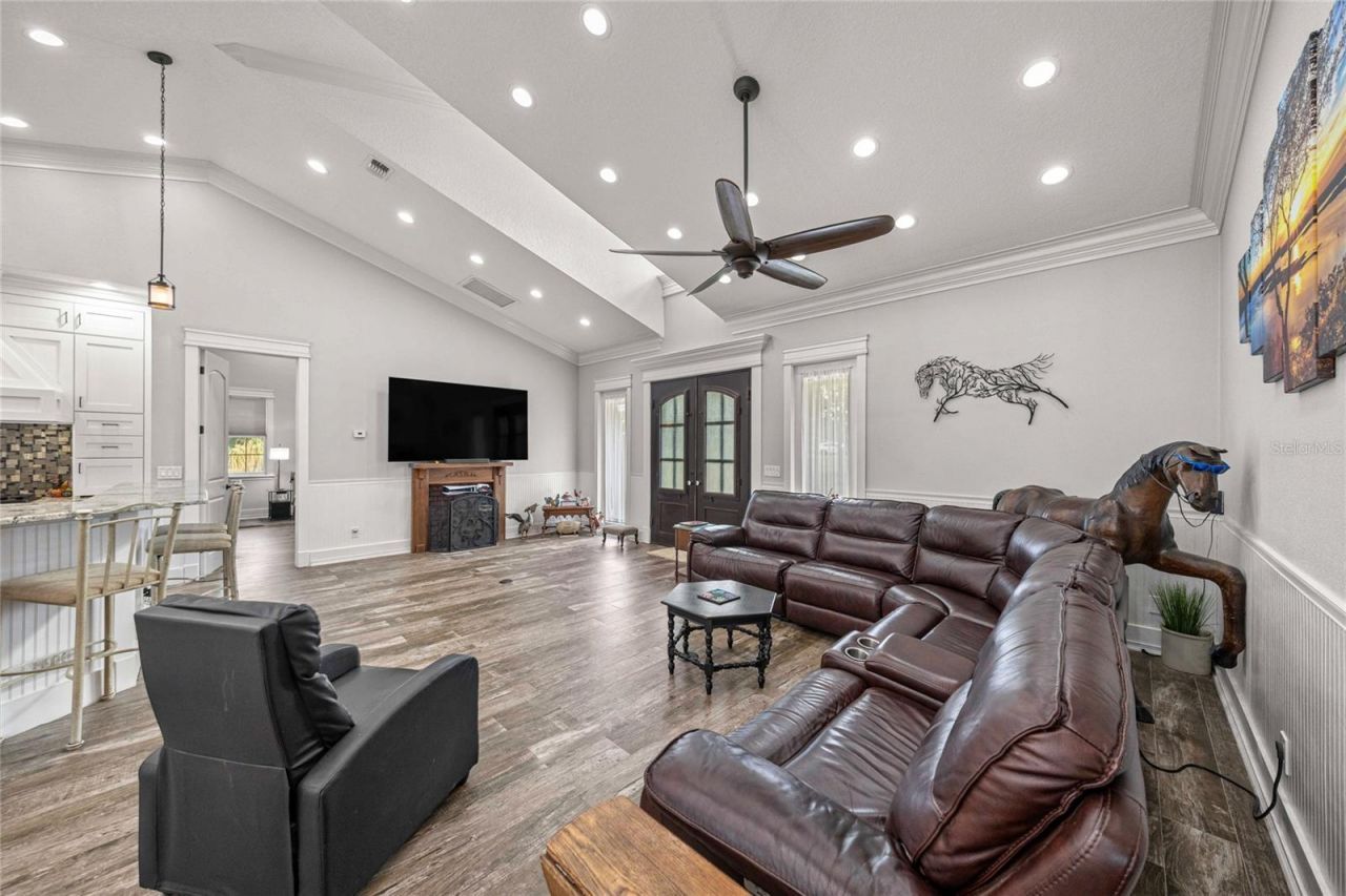 16248 SE Highway 42 , Weirsdale, FL 32195 Photo
