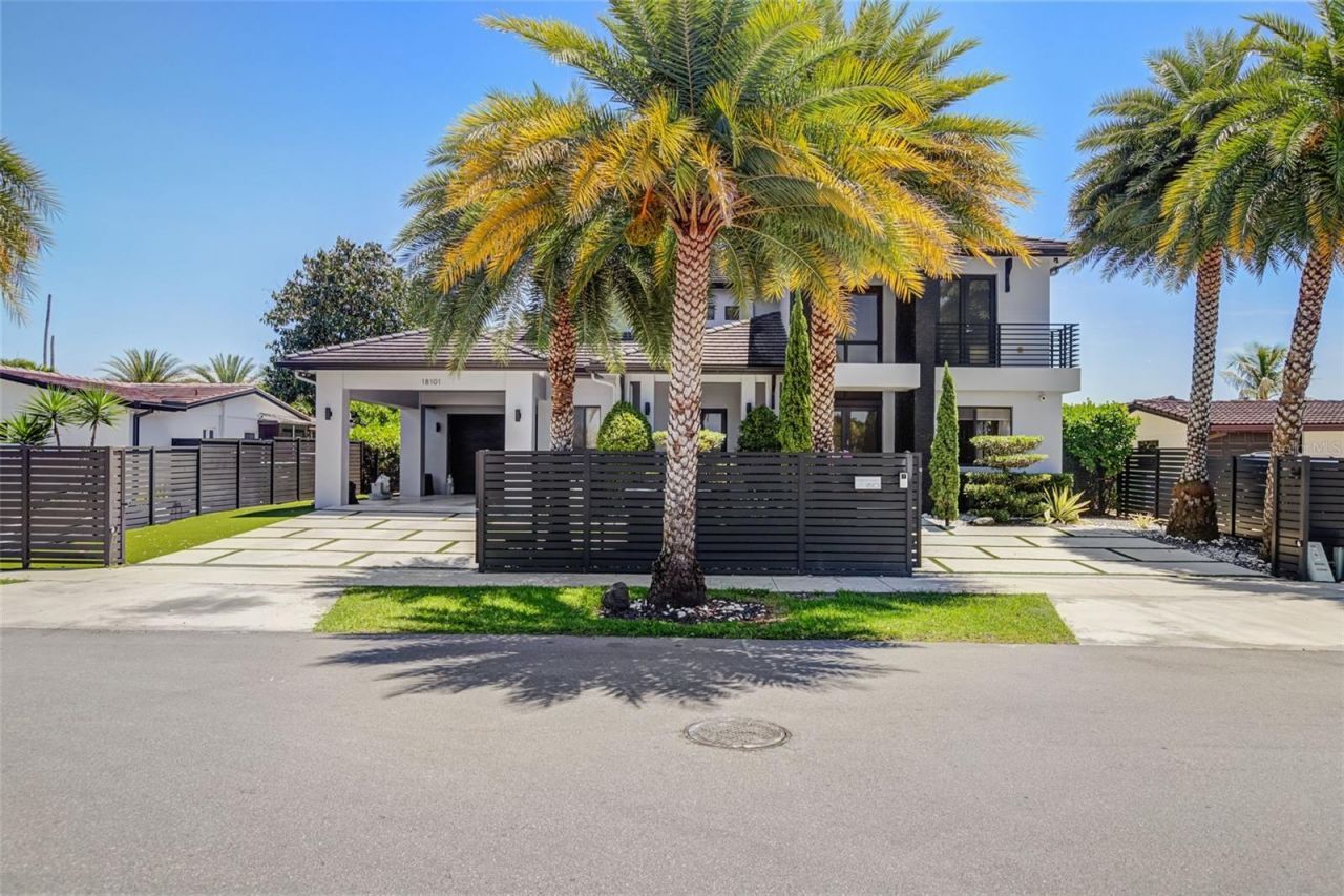 18101 NW 85th Avenue, Hialeah, FL 33015 Photo
