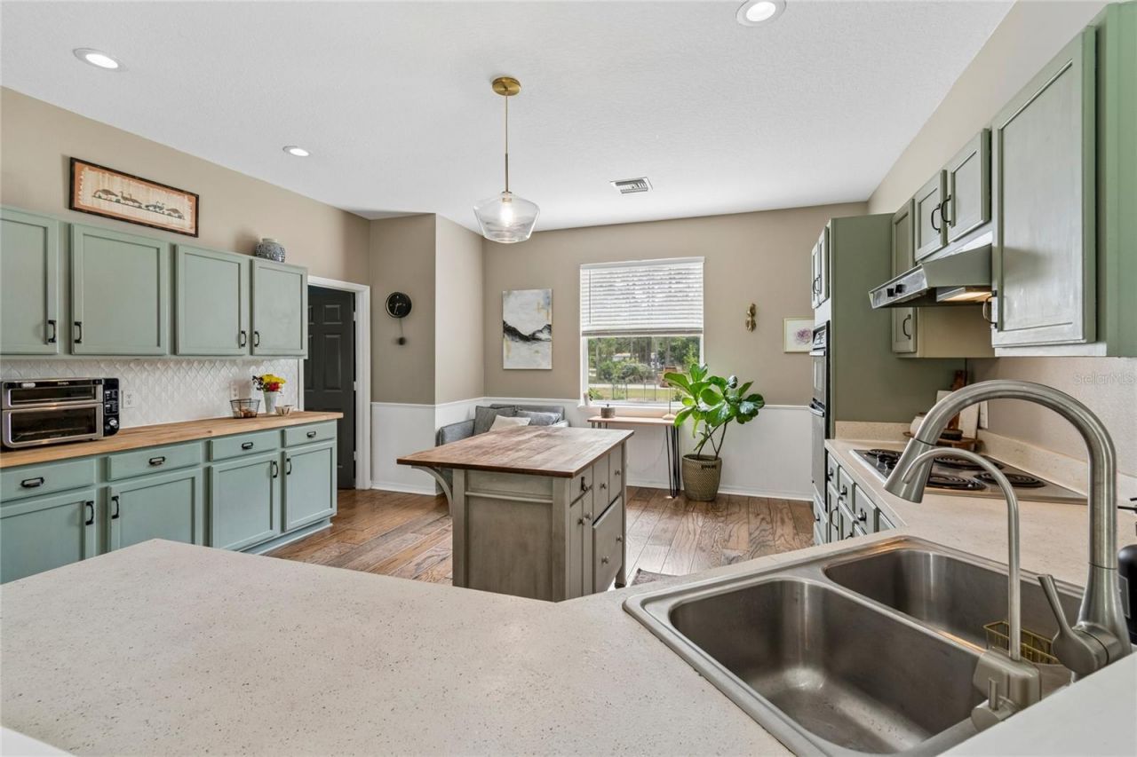 1925 Mustang Court, Saint Cloud, FL 34771 Photo