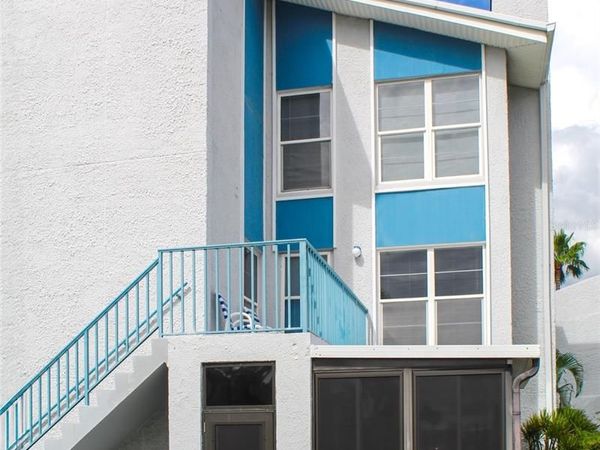 215 MEDALLION BOULEVARD , Unit G, MADEIRA BEACH, FL 33708