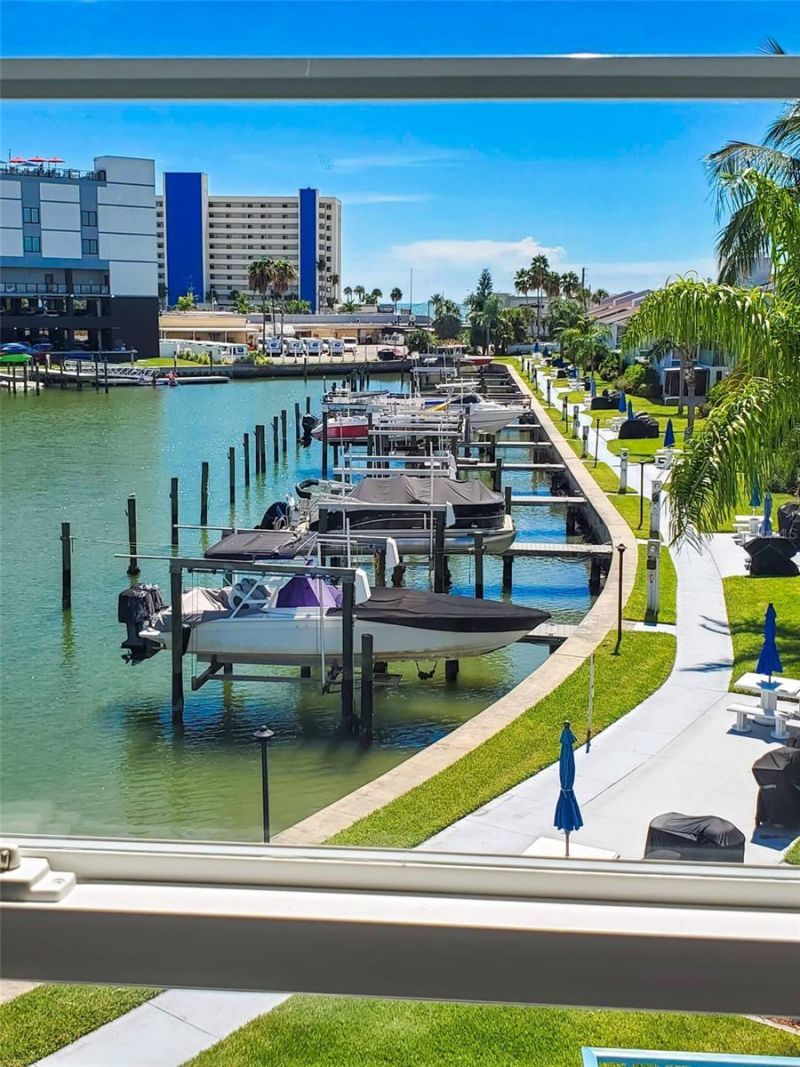 215 Medallion Boulevard, Unit G, Madeira Beach, FL 33708 Photo