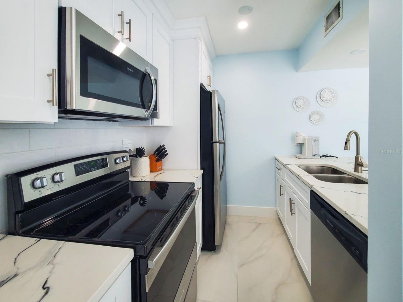 215 Medallion Boulevard, Unit G, Madeira Beach, FL 33708 Photo