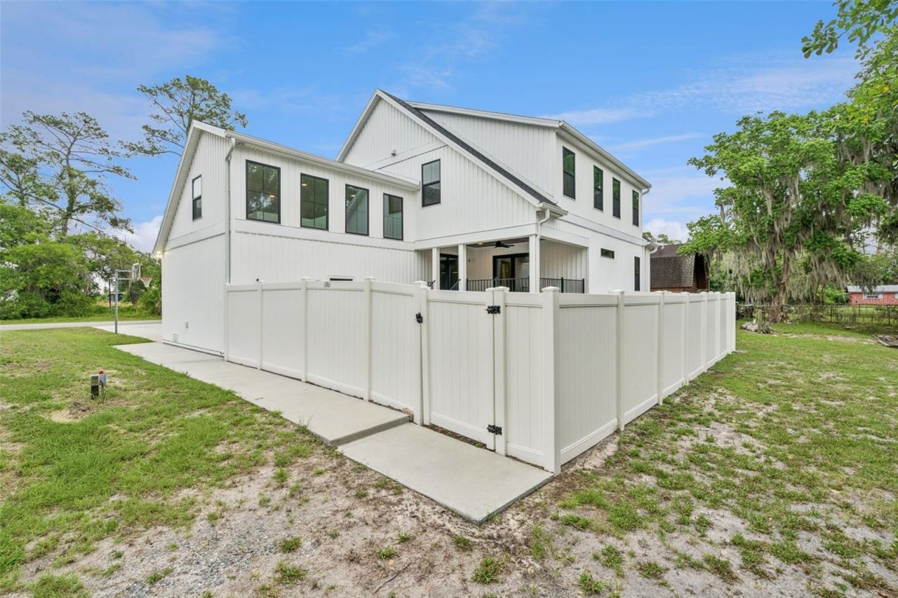 4777 Cr 306a, Lake Panasoffkee, FL 33538 Photo