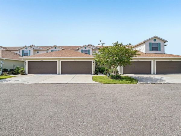5282 NEIL DRIVE , ST PETERSBURG, FL 33714