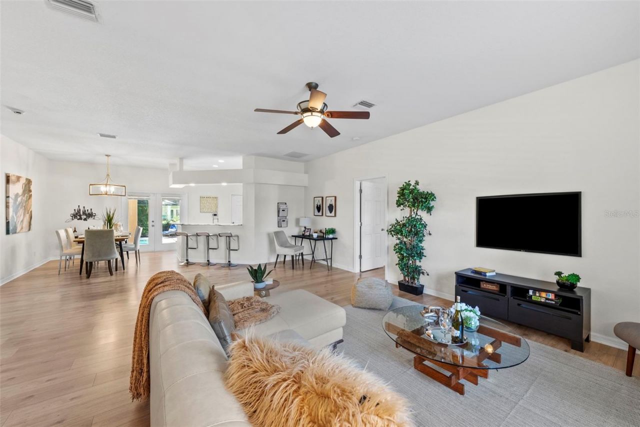 350 47th Avenue N, Saint Petersburg, FL 33703 Photo
