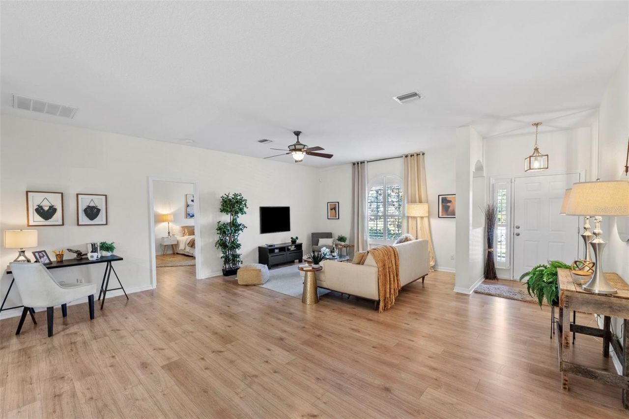 350 47th Avenue N, Saint Petersburg, FL 33703 Photo