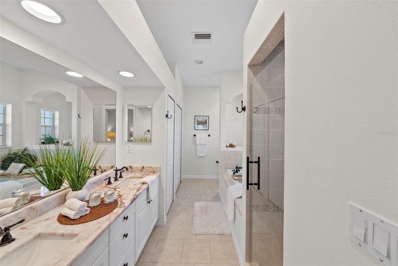 350 47th Avenue N, Saint Petersburg, FL 33703 Photo