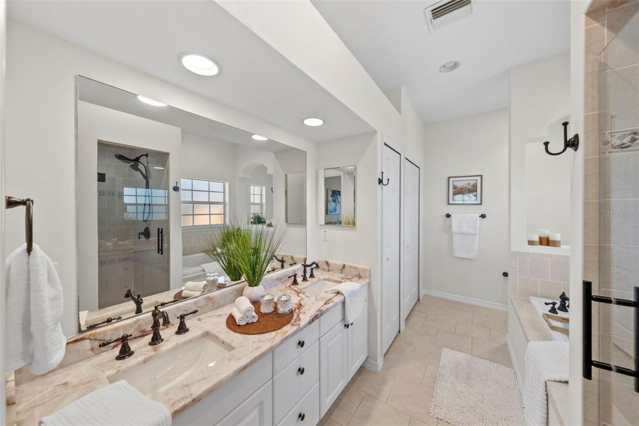 350 47th Avenue N, Saint Petersburg, FL 33703 Photo