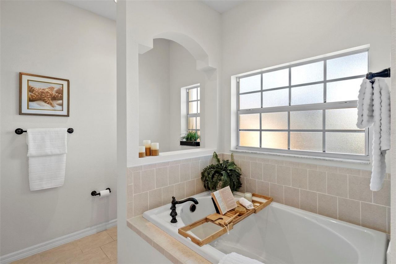 350 47th Avenue N, Saint Petersburg, FL 33703 Photo
