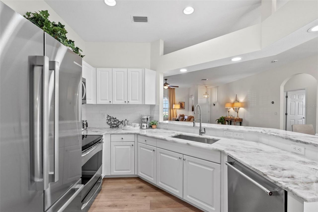 350 47th Avenue N, Saint Petersburg, FL 33703 Photo