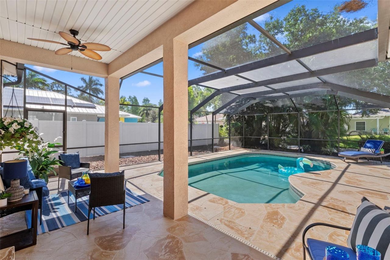 350 47th Avenue N, Saint Petersburg, FL 33703 Photo