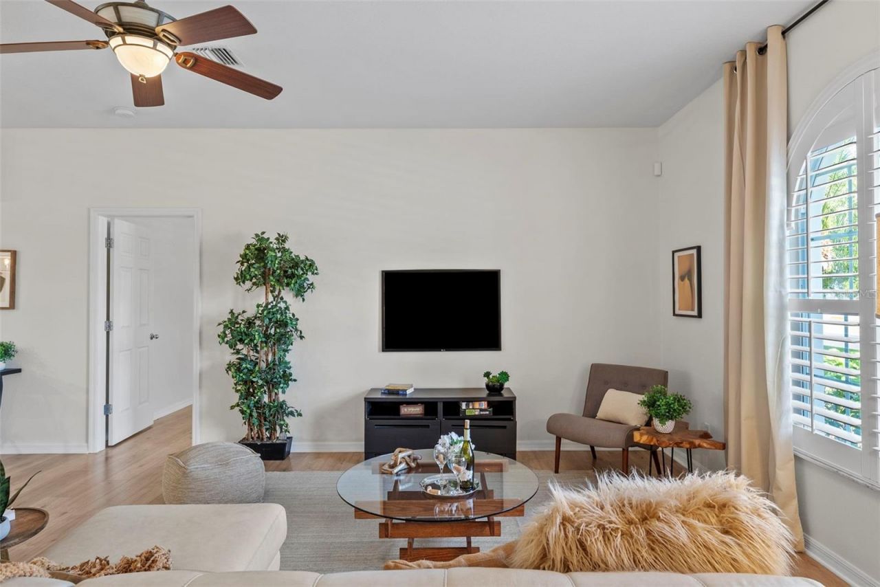 350 47th Avenue N, Saint Petersburg, FL 33703 Photo