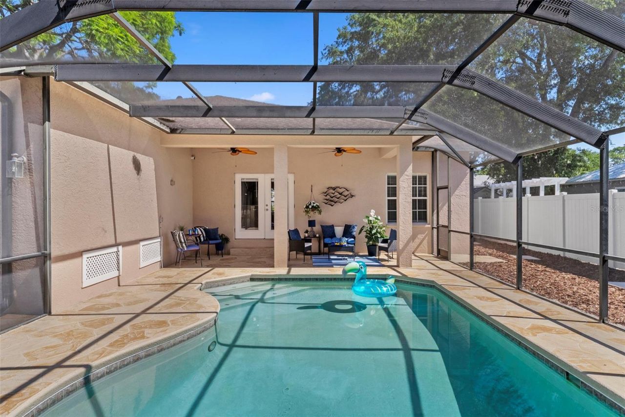 350 47th Avenue N, Saint Petersburg, FL 33703 Photo