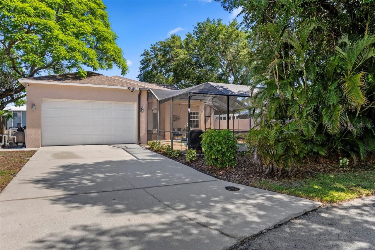 350 47th Avenue N, Saint Petersburg, FL 33703 Photo