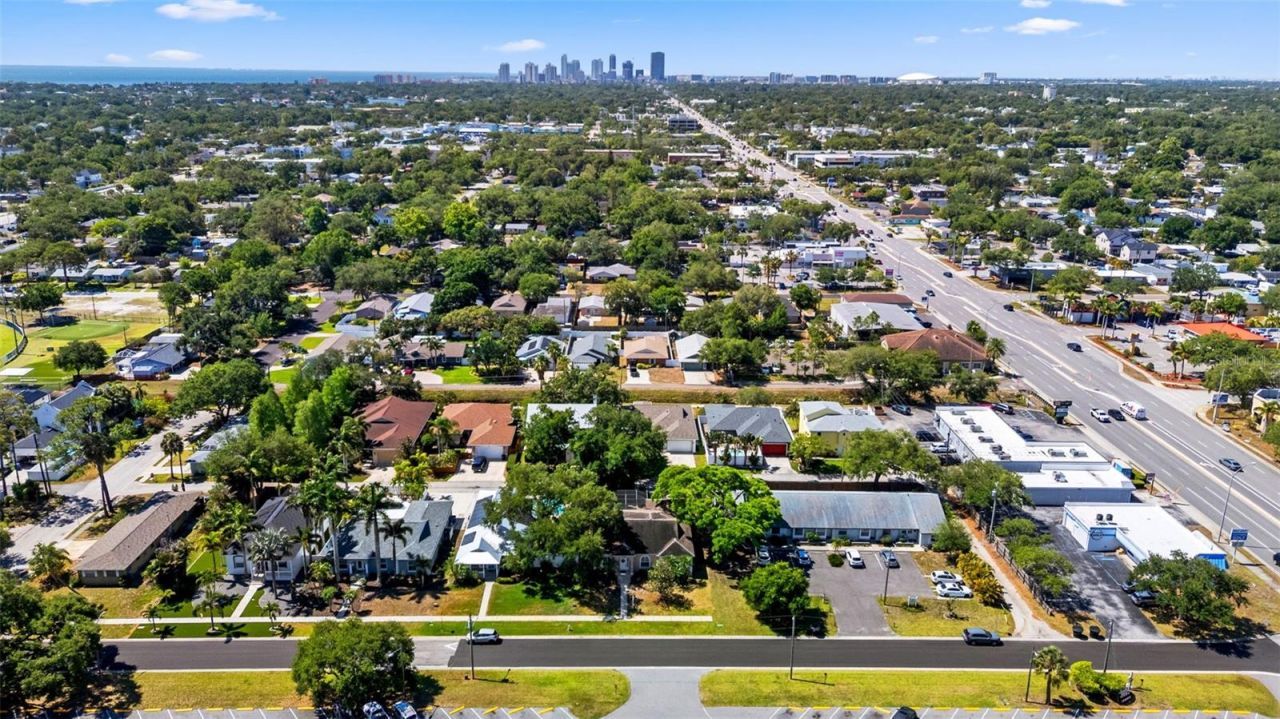 350 47th Avenue N, Saint Petersburg, FL 33703 Photo