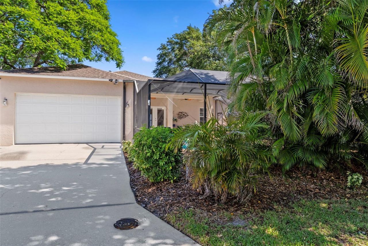 350 47th Avenue N, Saint Petersburg, FL 33703 Photo