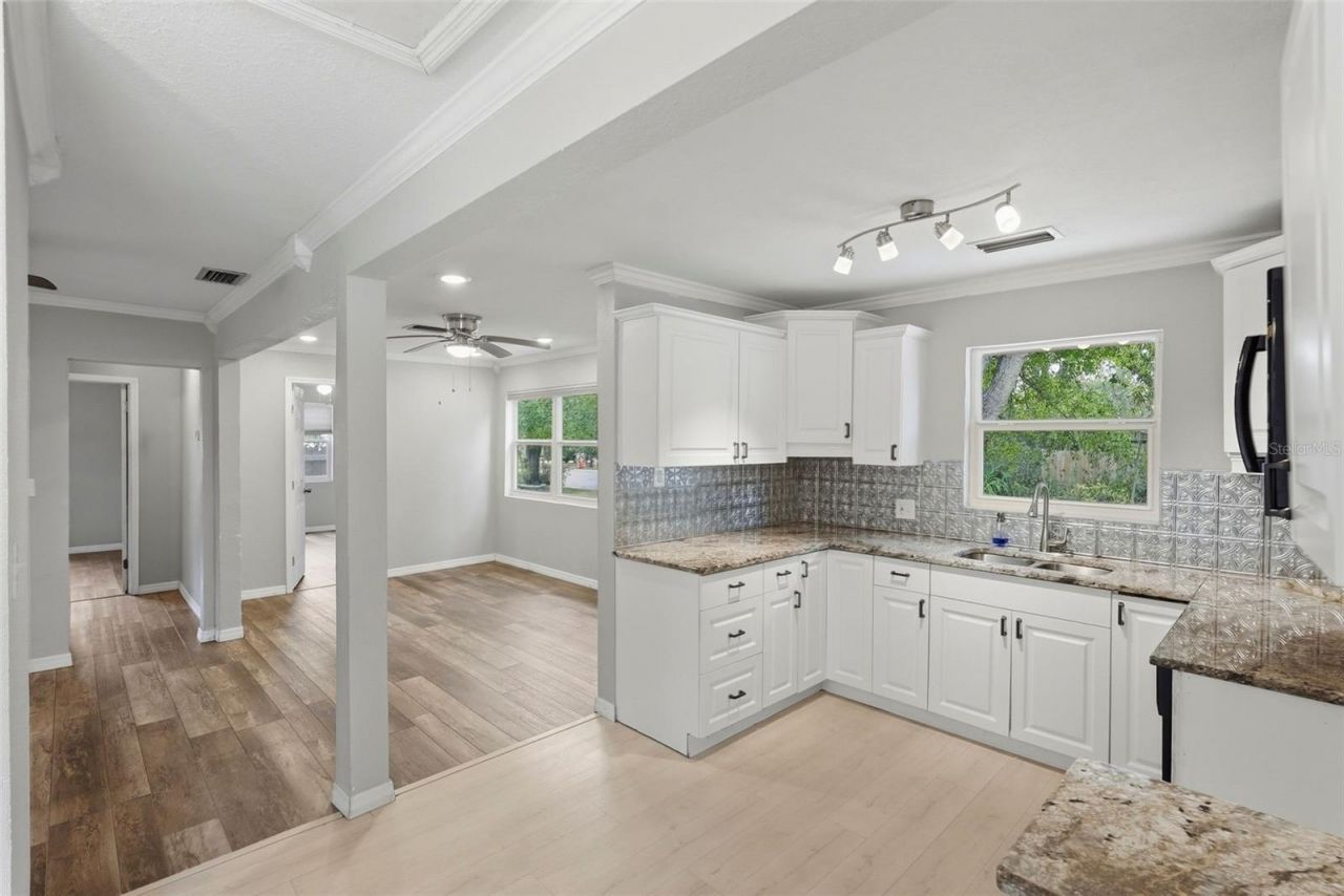 5124 19th Street N, Saint Petersburg, FL 33714 Photo