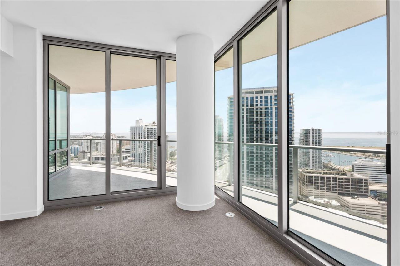 400 Central Avenue, Unit 3107, Saint Petersburg, FL 33701 Photo