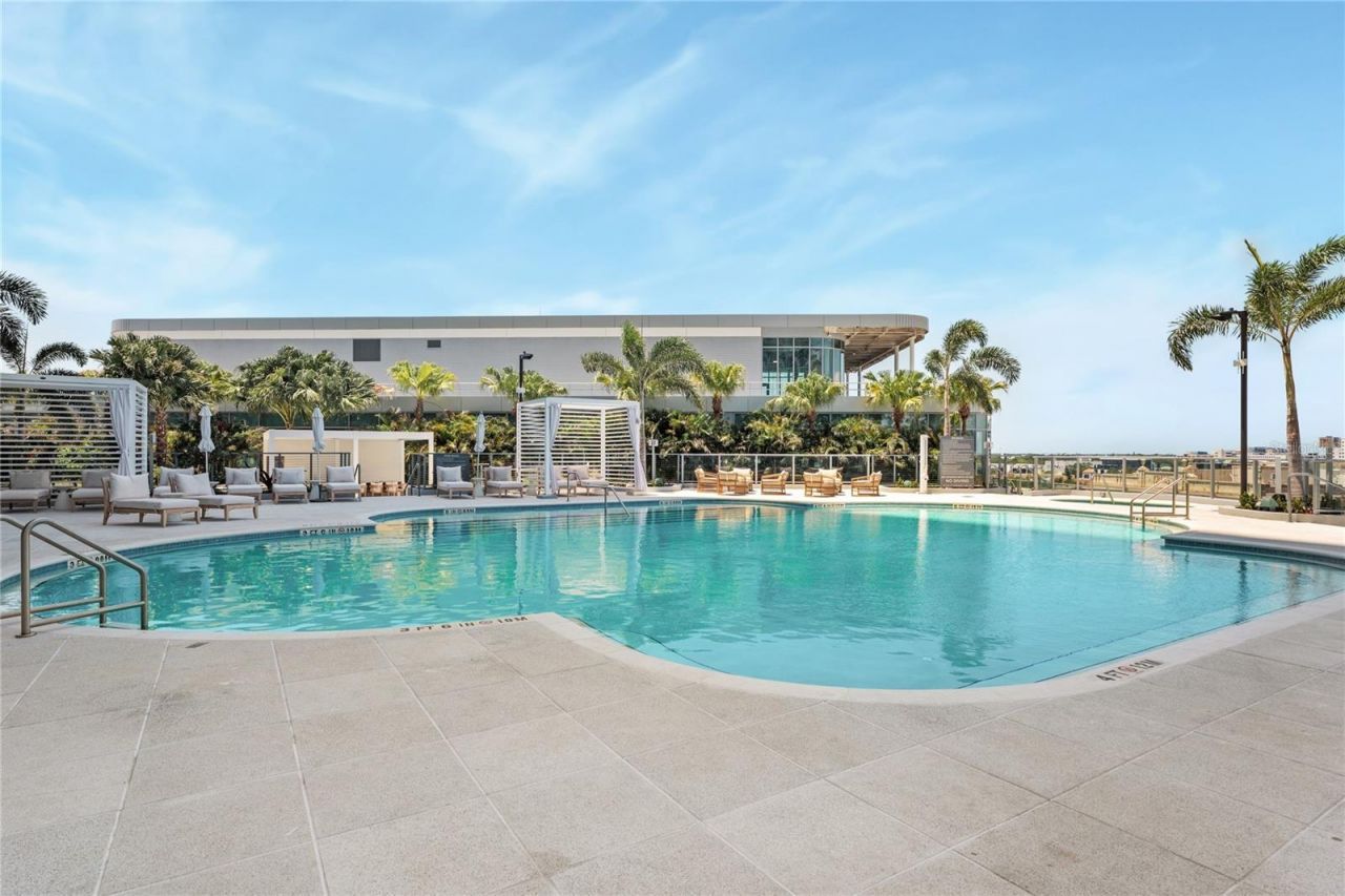400 Central Avenue, Unit 3107, Saint Petersburg, FL 33701 Photo