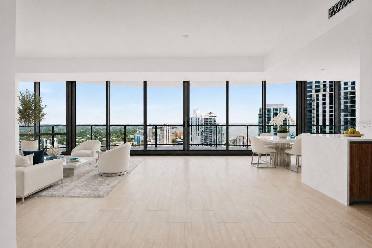 400 Central Avenue, Unit 3107, Saint Petersburg, FL 33701 Photo