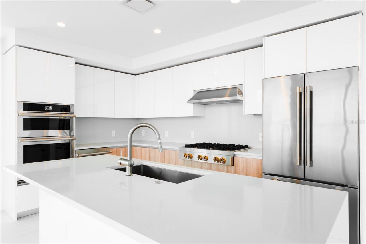 400 Central Avenue, Unit 3107, Saint Petersburg, FL 33701 Photo