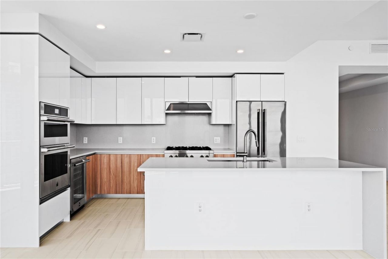 400 Central Avenue, Unit 3107, Saint Petersburg, FL 33701 Photo
