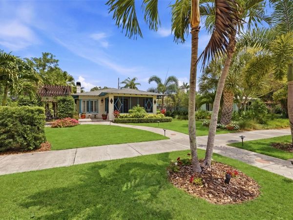 101 26TH AVENUE NE, ST PETERSBURG, FL 33704